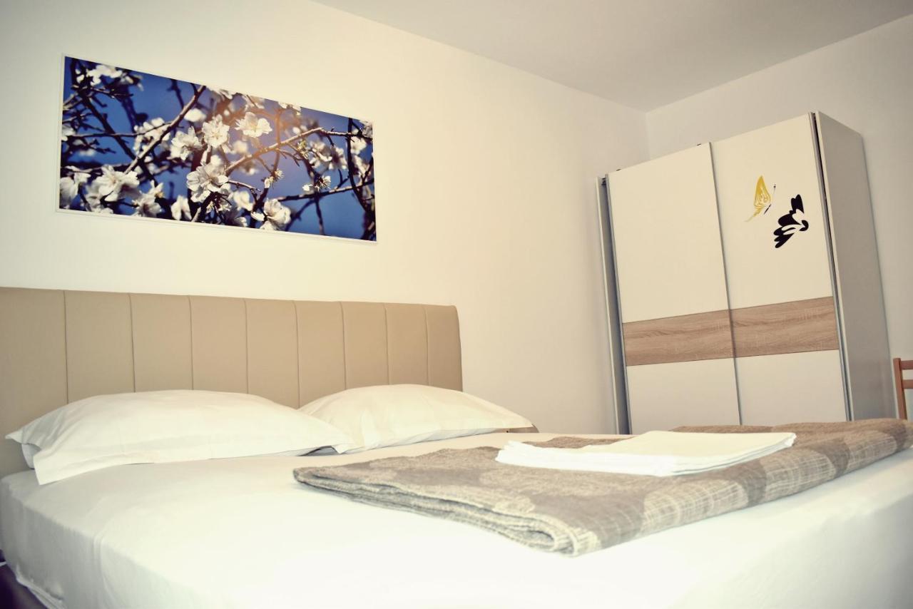 Apartmani Bozic Stobreč Екстериор снимка