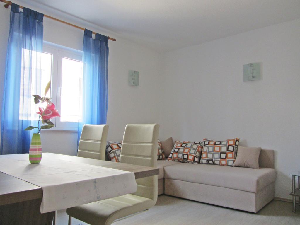 Apartmani Bozic Stobreč Екстериор снимка